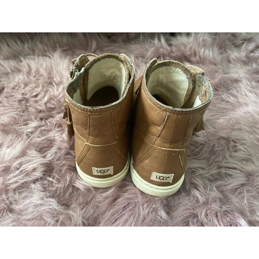 Blaney Ugg leather shoe - Picture 4 of 8